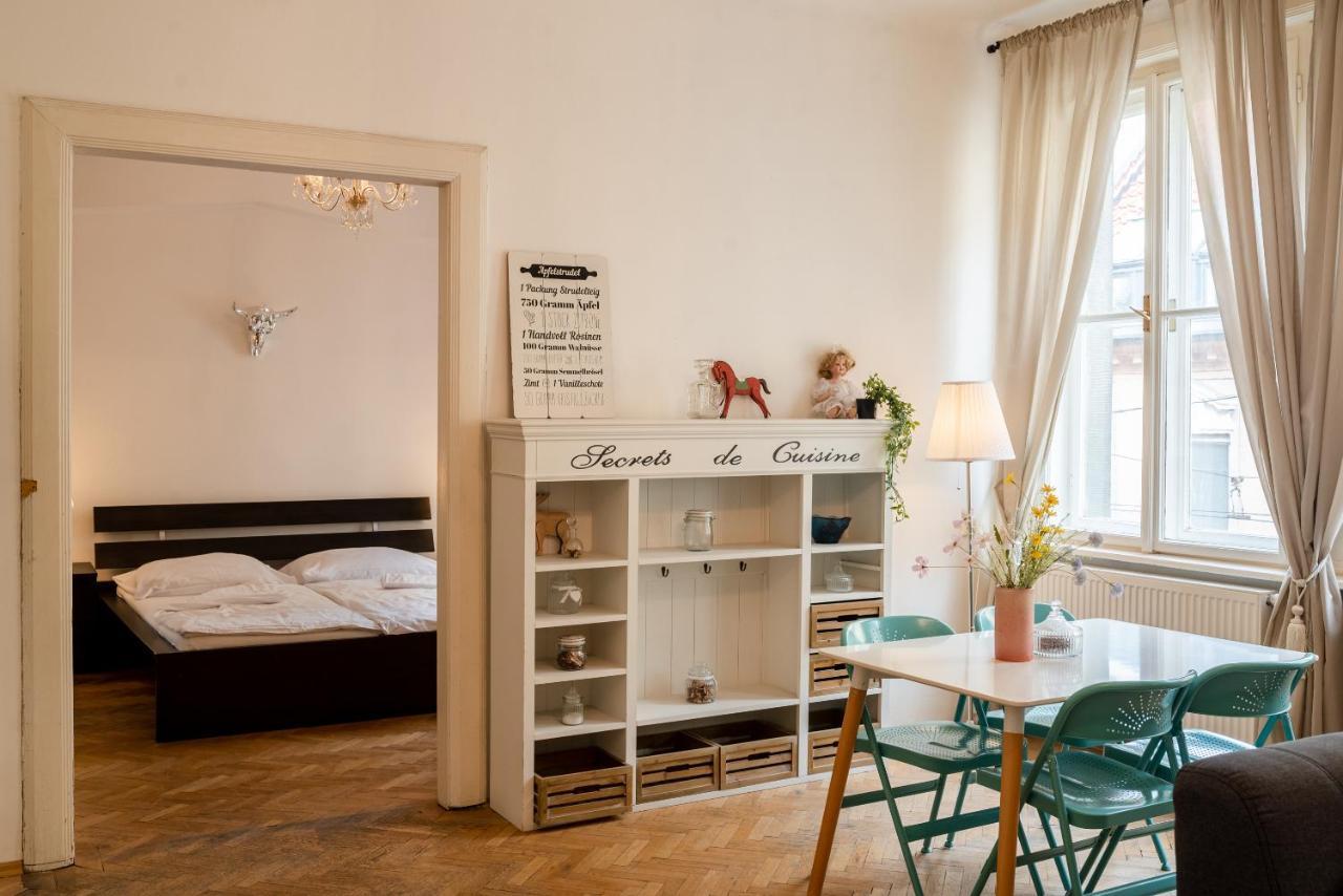 Frida Apartman บราติสลาวา ภายนอก รูปภาพ