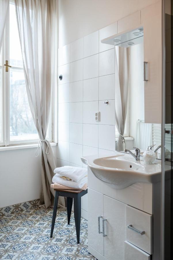 Frida Apartman บราติสลาวา ภายนอก รูปภาพ